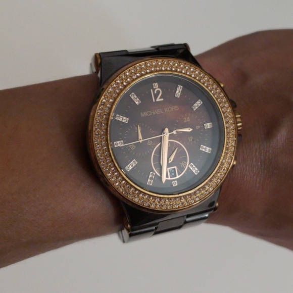 Michael kors watch - Picture 4 of 8